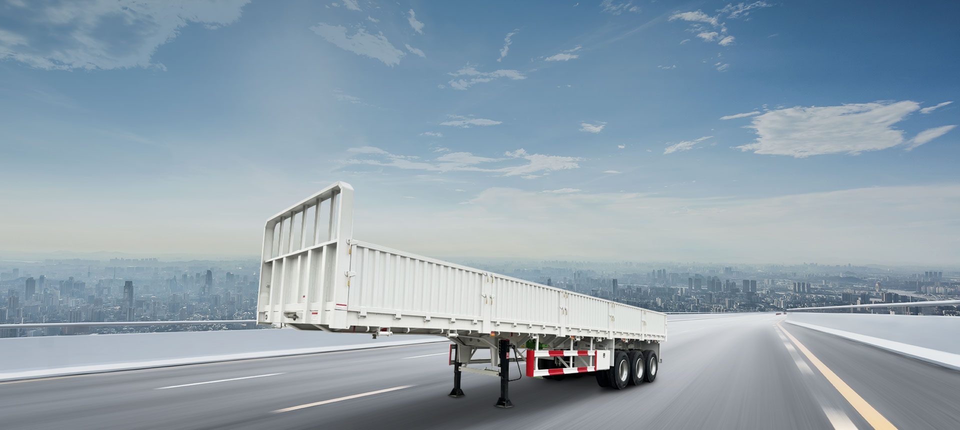 Heavy duty commercial flatbed trailer manufactured by HUAYU for cargo delivery